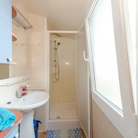 Mobile Homes Andrija Barak 3*