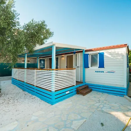 Mobile Homes Andrija Barak باكوشتاني