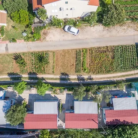 منتزه العطل Mobile Homes Andrija Barak باكوشتاني